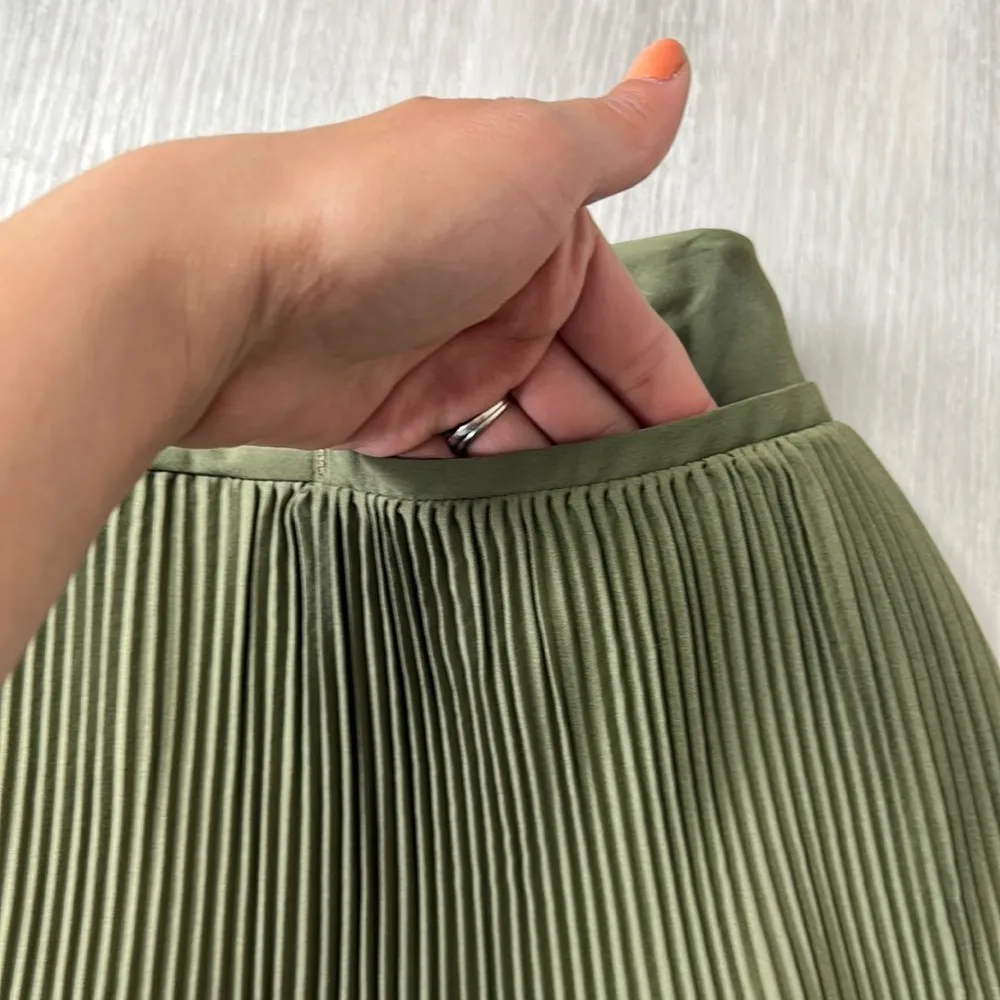 nwt // Nike flex golf victory drifit UV CK7797 Olive Green skort - Image 98