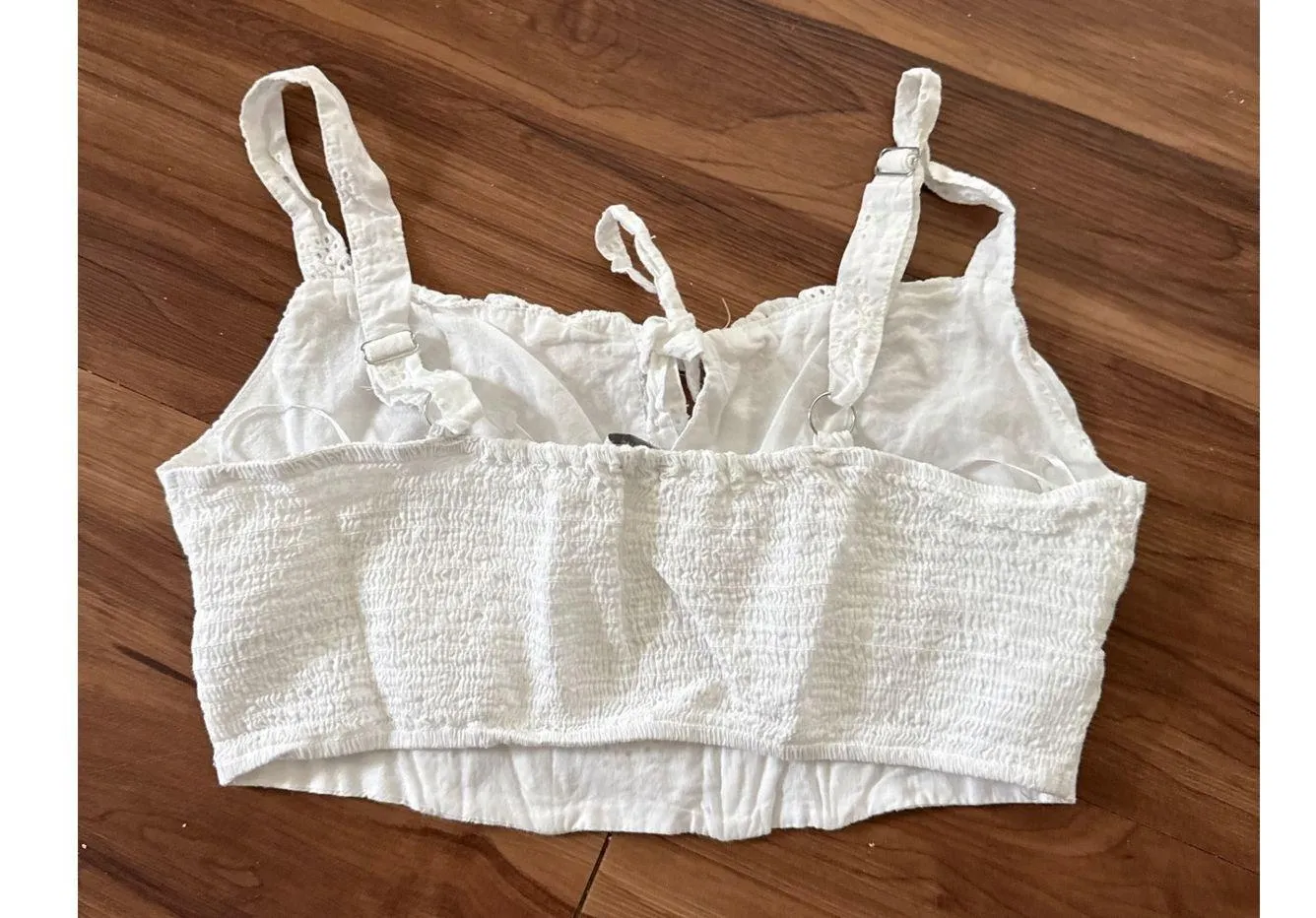 Love Tree Eyelet Crop Top Tie Front White Sleeveless Summer Size L - Image 3
