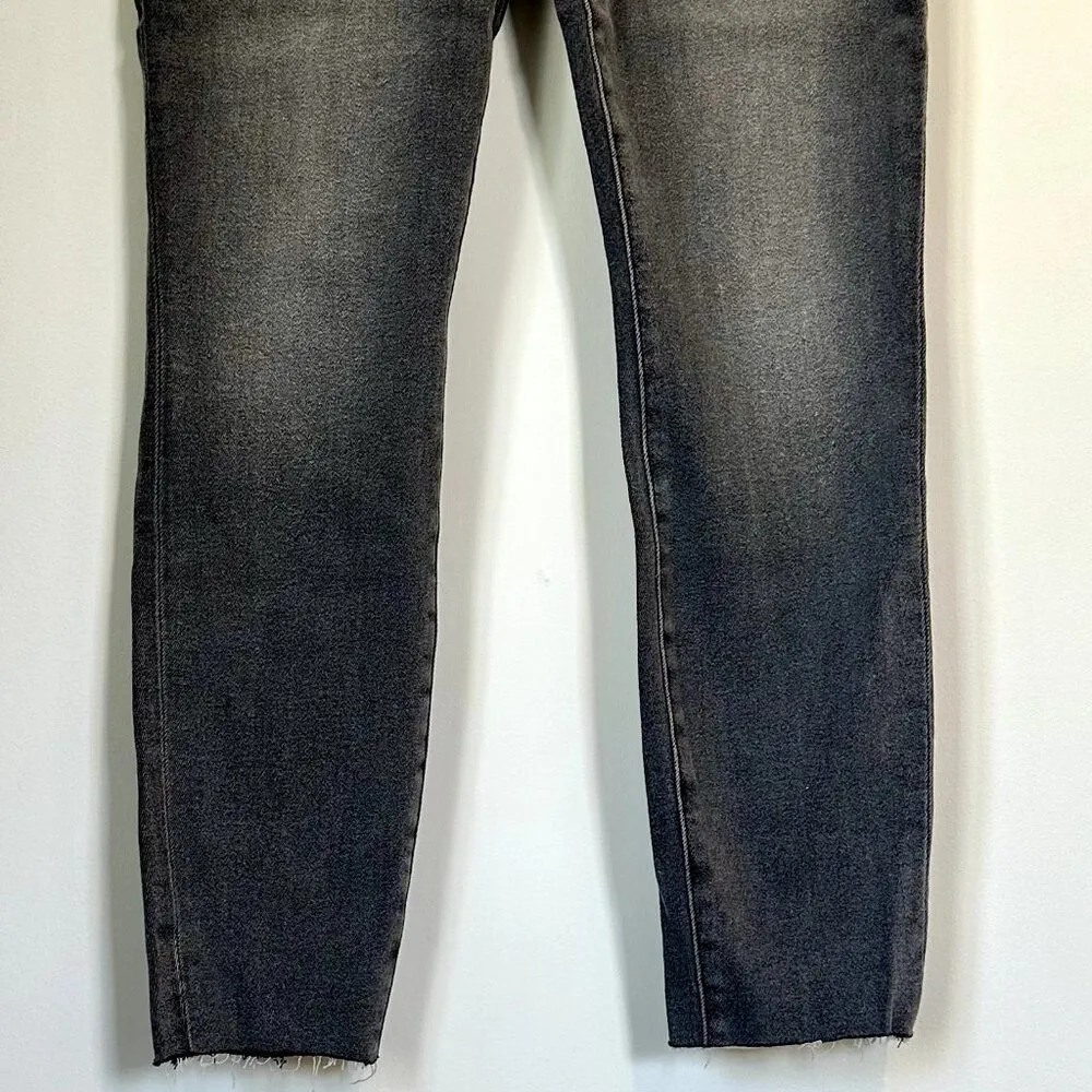 NWT Good American Good Waist Crop Raw Hem Jeans - Size 6 / 28 - Image 3