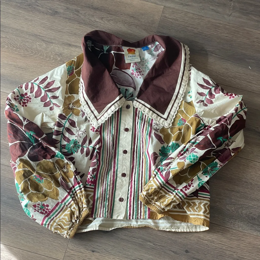 FARM Rio Florisbela Buttondown Top - Image 4