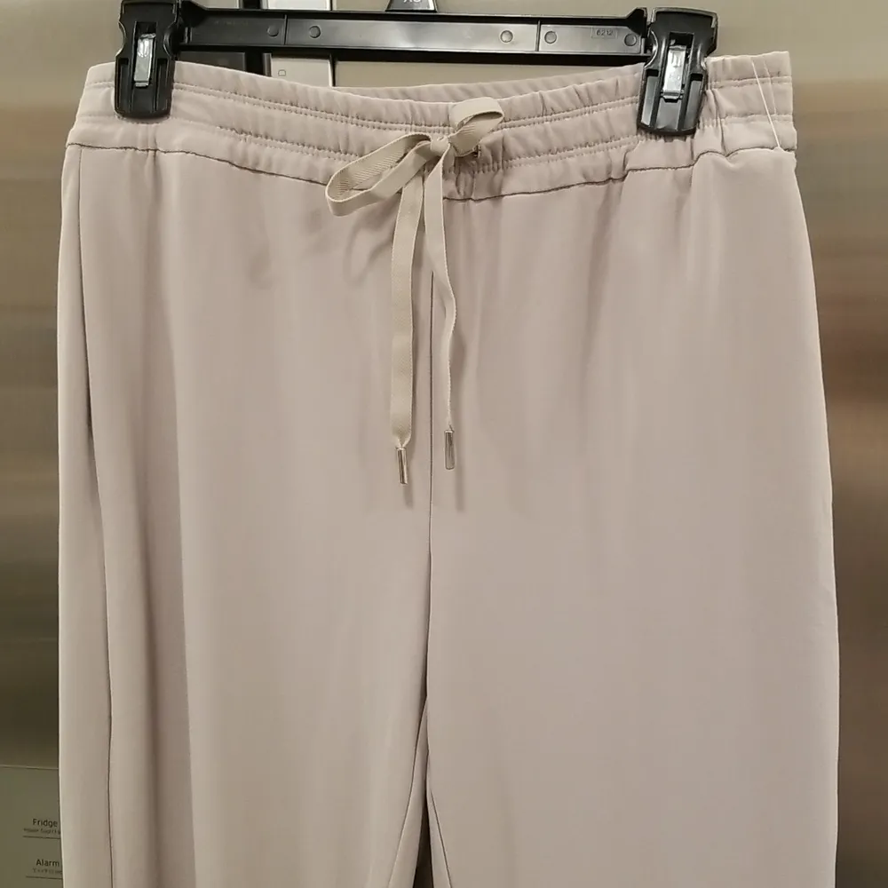 💕JOIE💕 Elastic Waisband Drawstring Lounge Pants Light Beige Neutral Small NWOT - Image 3