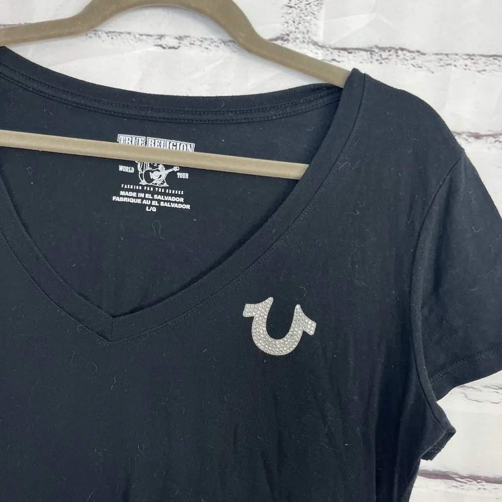 True Religion Rhinestone Logo V-Neck T-Shirt Women’s L Black Short Sleeve Tee - Image 4