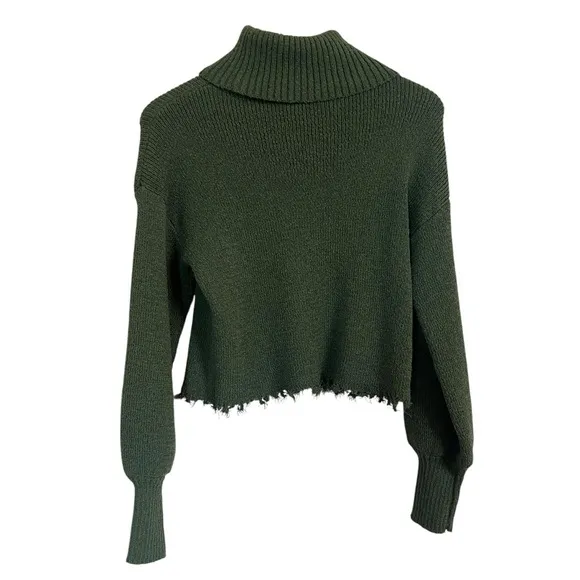 Aaron and Amber  Cropped Sweater Size M - Image 2