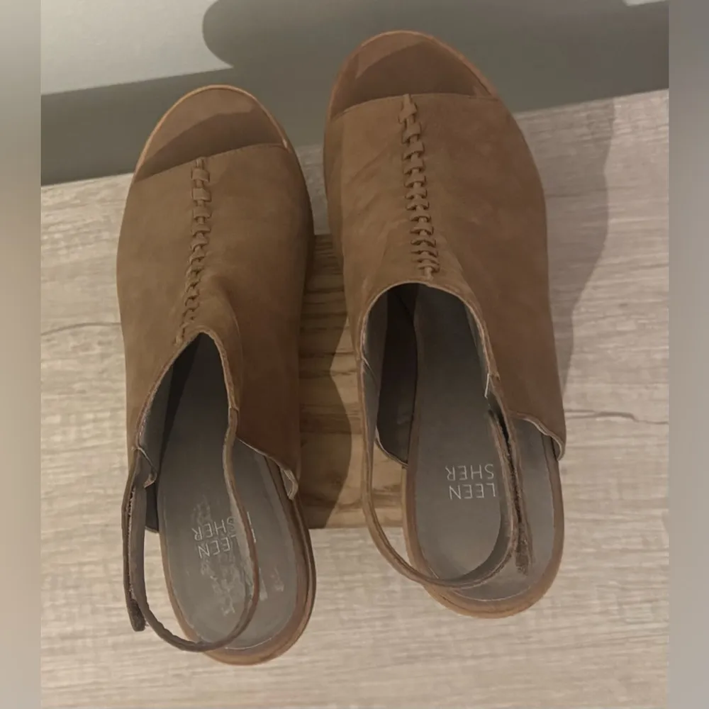 Eileen Fisher Pagoda Earth Tumbled Nubuck Block Heel Sandal Open Toe Size 7.5 - Image 6