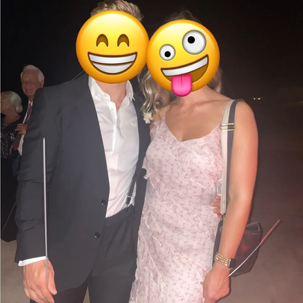 The Impeccable Pig Pink Floral Midi Dress V-Neck Sleeveless - Image 4