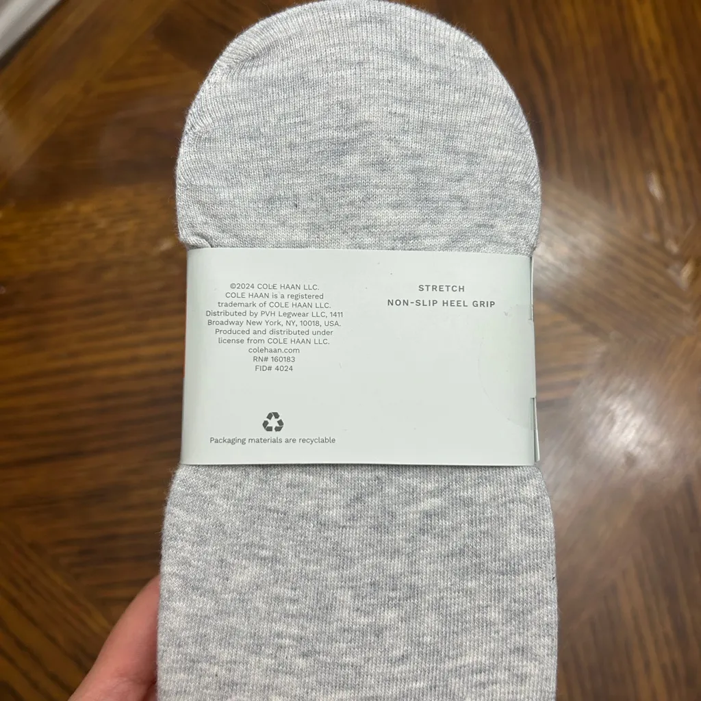 NWT Cole Haan Women's Liner Socks 16 pairs - Image 3
