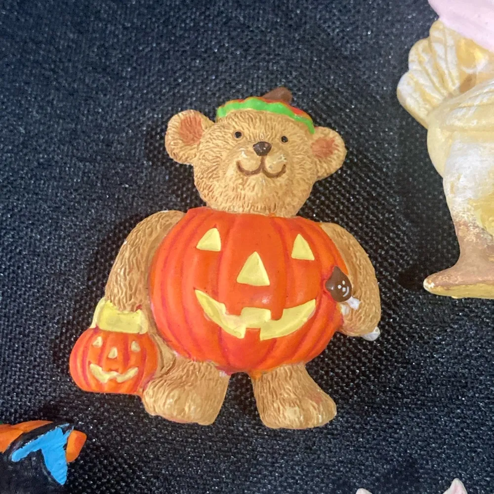 VTG. AVON Lot 5 HALLOWEEN CAT BEAR BUNNY CHICK PINS Christmas Easter BROOCH NEW Orange - Image 3