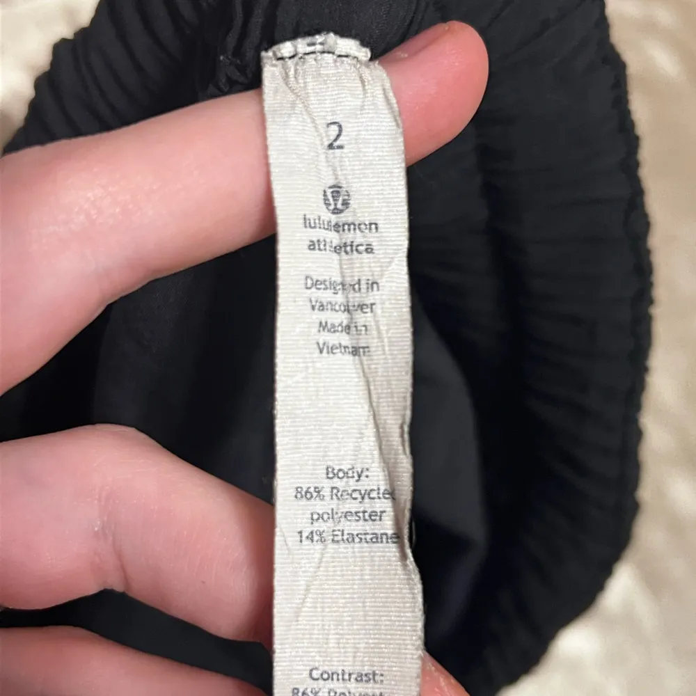 Lululemon discontinued  athletica shorts - Image 5