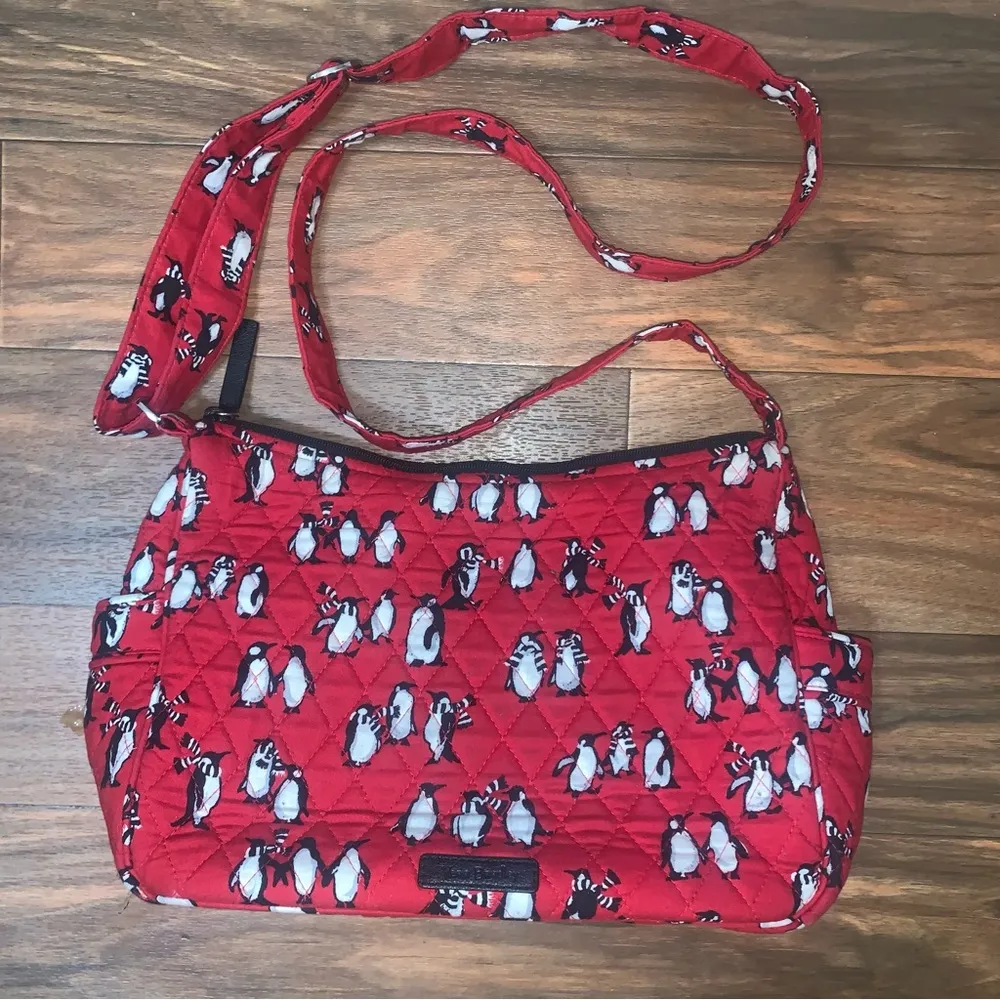 Vera Bradley Playful Penguins Red 4 Piece Purse/Wallet/Glasses Case/Keyring Set - Image 3