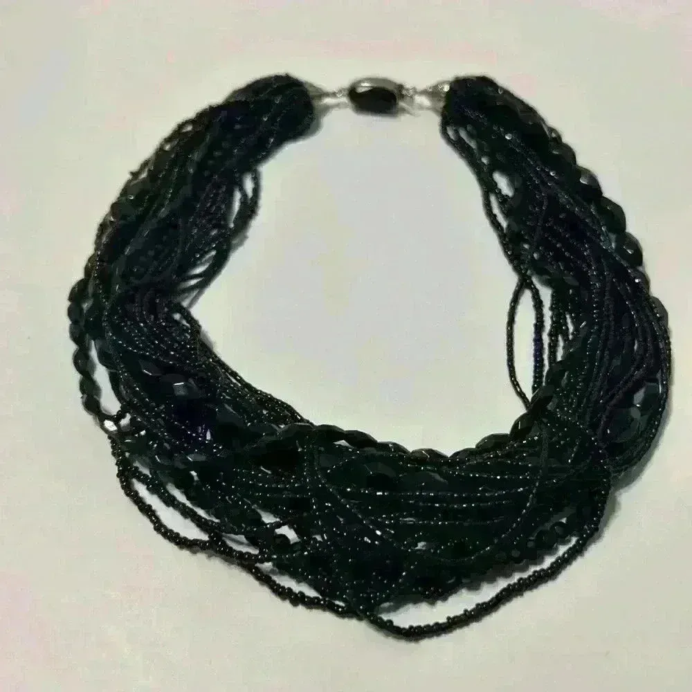 Statement Piece Multi-layered beaded chocked necklace - Image 2