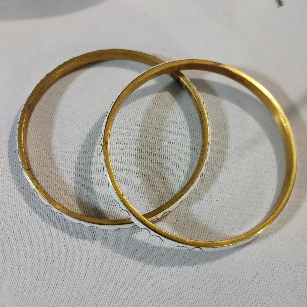 Robert Kuo Infinity Thin Cloisonné Bangle Bracelet Vintage White Gold Bow Motif Size 8 - Image 8