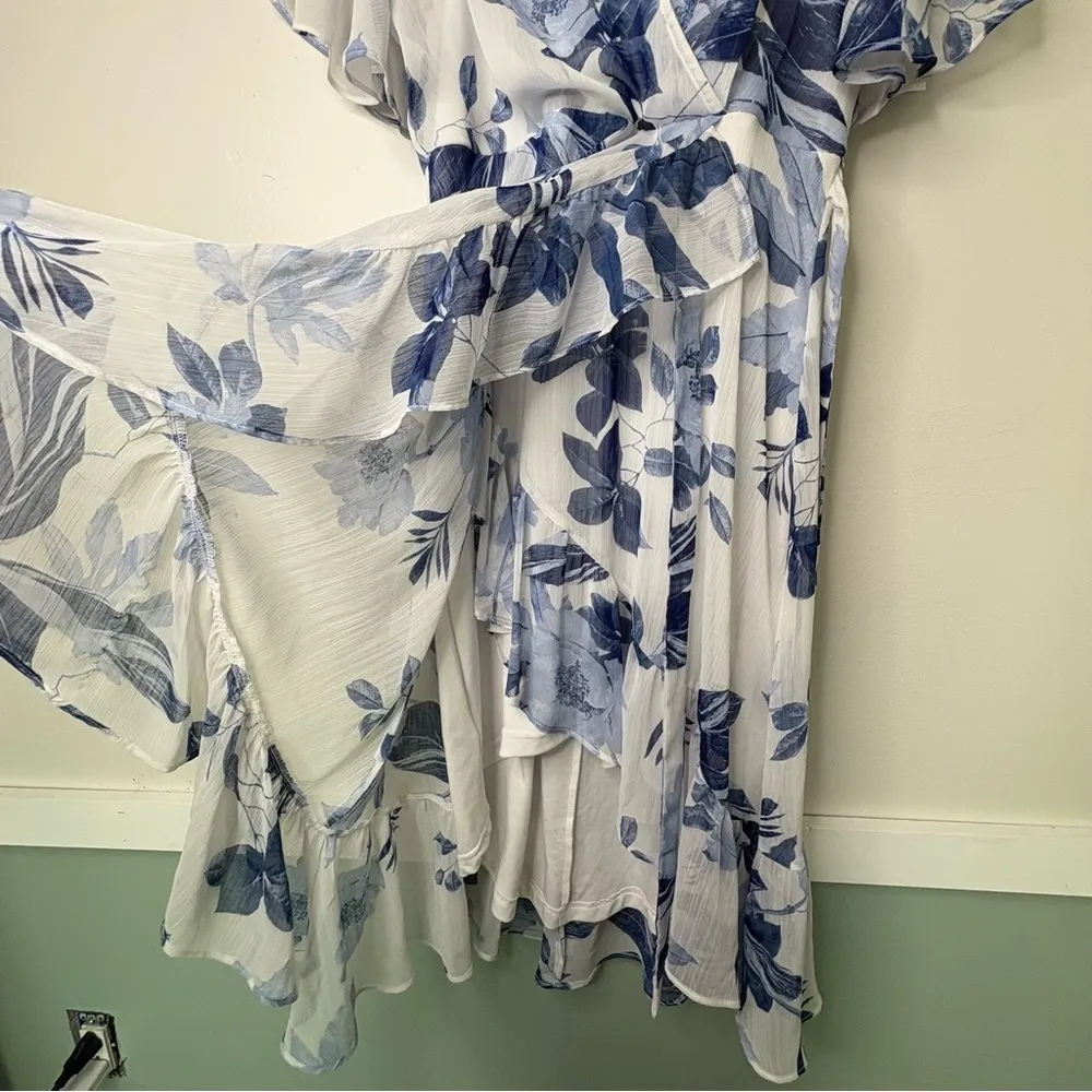 chiffon hi low ruffle dress built in liner white blue floral size 4 - Image 4