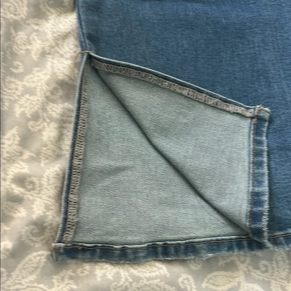 Trendy Blue Flare Jeans Size 24 - Image 9