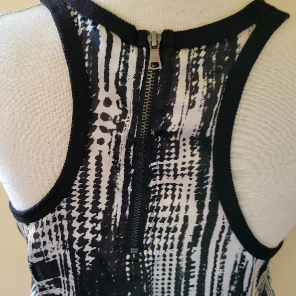 Black Poppy abstract peplum tank size small - Image 7