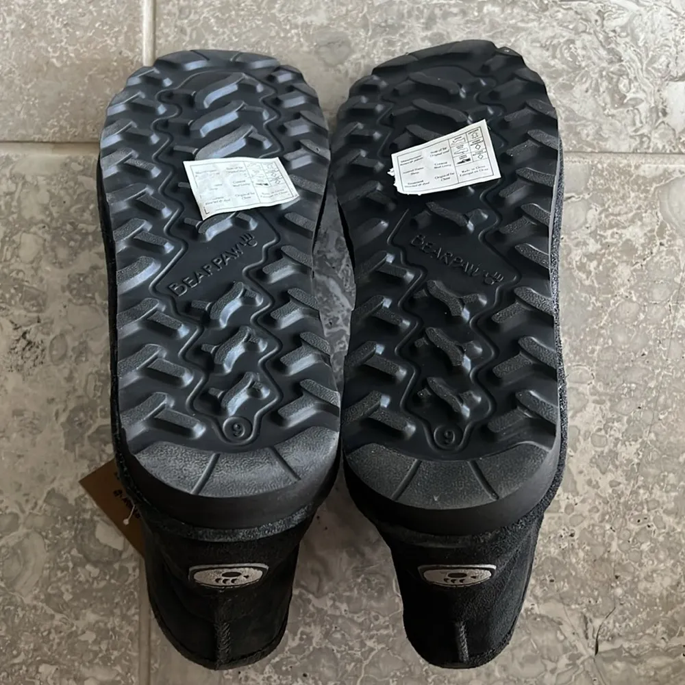 BearPaw Alyssa Suede Ankle Boots in Graphite, NWT, Size 9 - Image 11