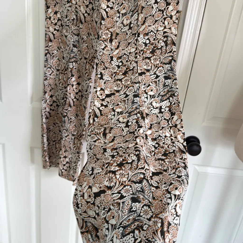 Anthropologie floral motif satin flare leg pants - Image 5