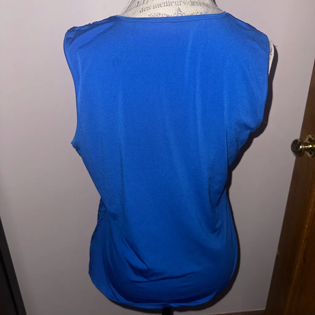 Blue sequin tank top - Image 2