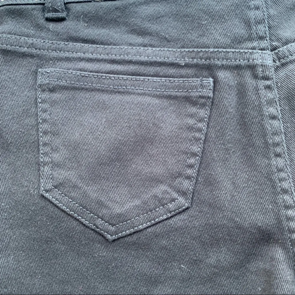 Olsenboye Demin Bedazzled Frayed Hem Shorts in Black -Size 1, Jewels, Dots Studs - Image 14