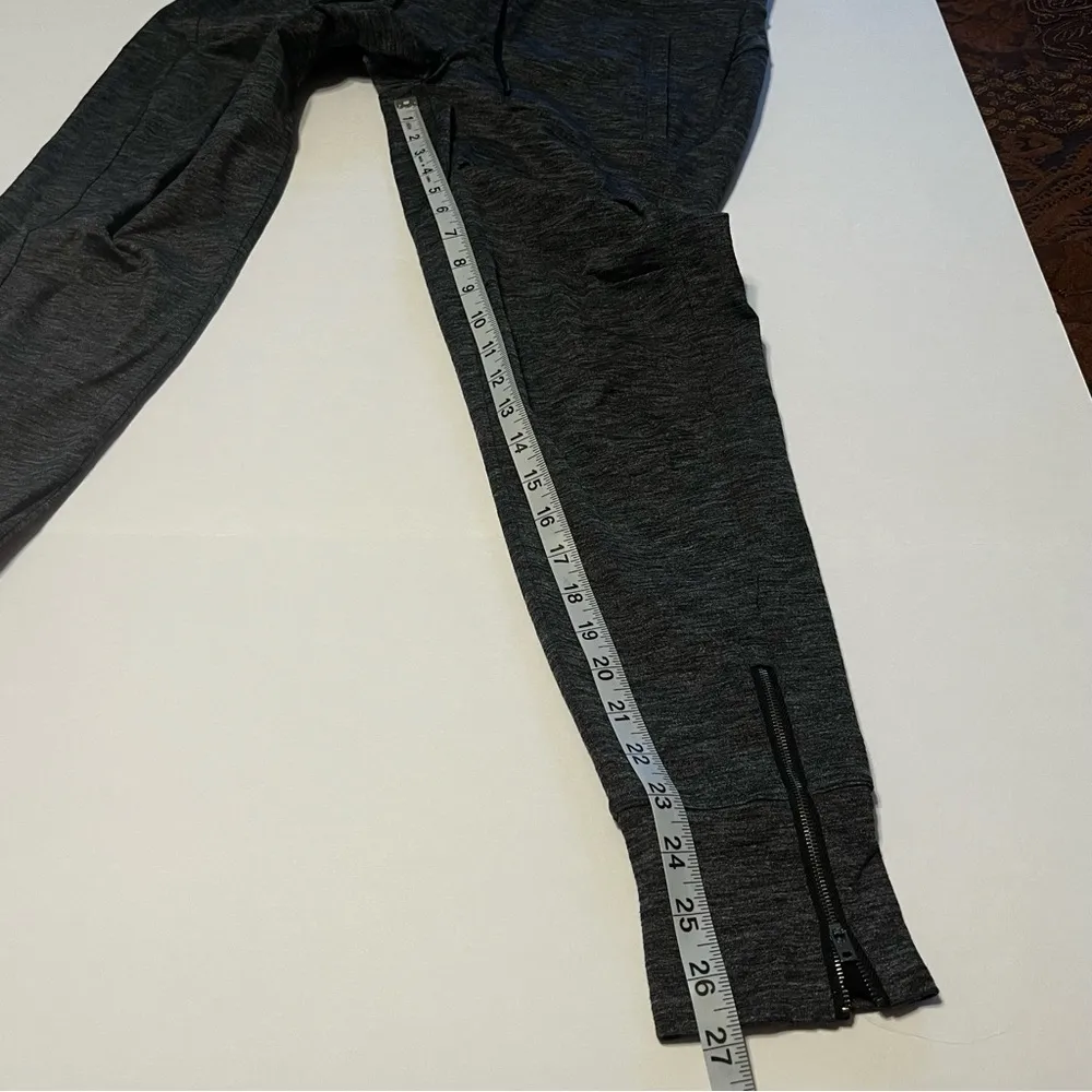 Athleta Metro Street Jogger Womens Size XS Grey Gray Three Pockets Athletic Pant - Image 7