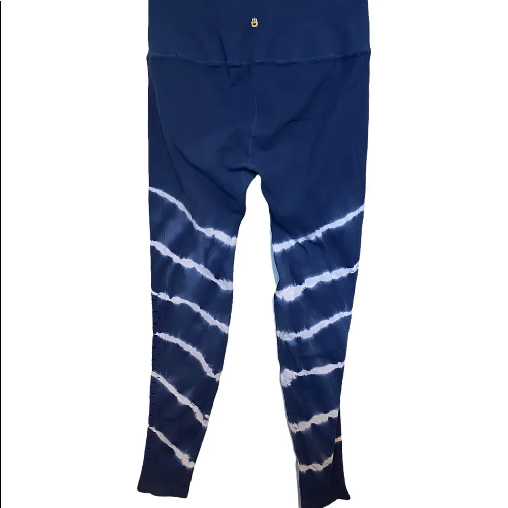 Spiritual Gangster Blue & White Tie Dye Leggings Laser Cut Side Details Size M/L - Image 3