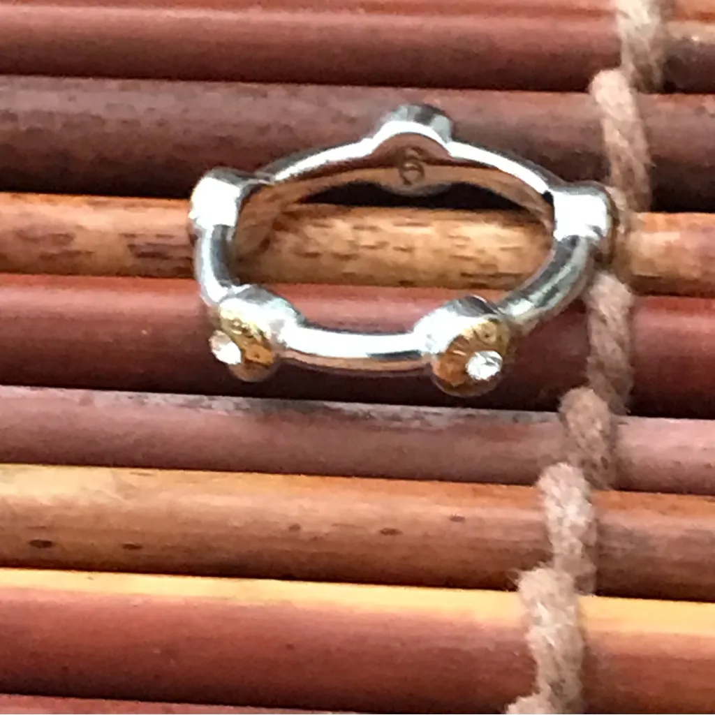 Henri Bendel Silvertone Ring Size 6 - Image 8