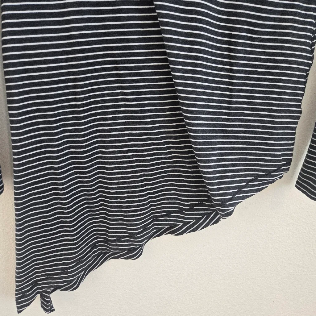 Lululemon To The Point Yoga Womens Gray Stripe Long Slv Tie Asymmetrical small - Image 7