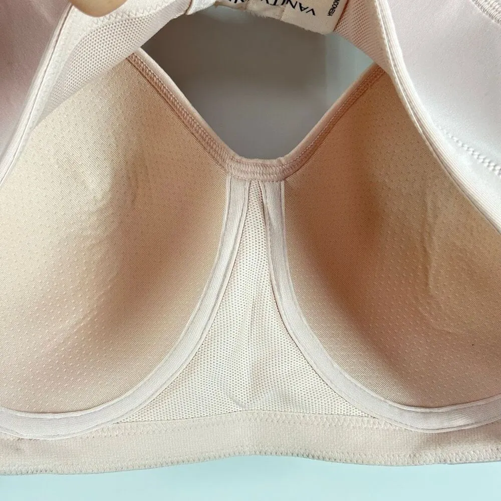 C 37 Vanity Fair Full-Figure Wireless Sports Bra 71500 Sheer Quartz size 38C - Image 5