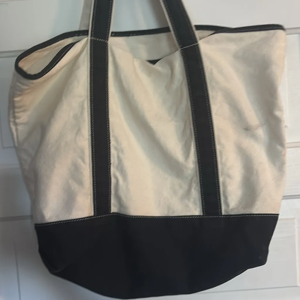 Old Navy Navy and Cream Canvas Tote with Flag Design - Image 5