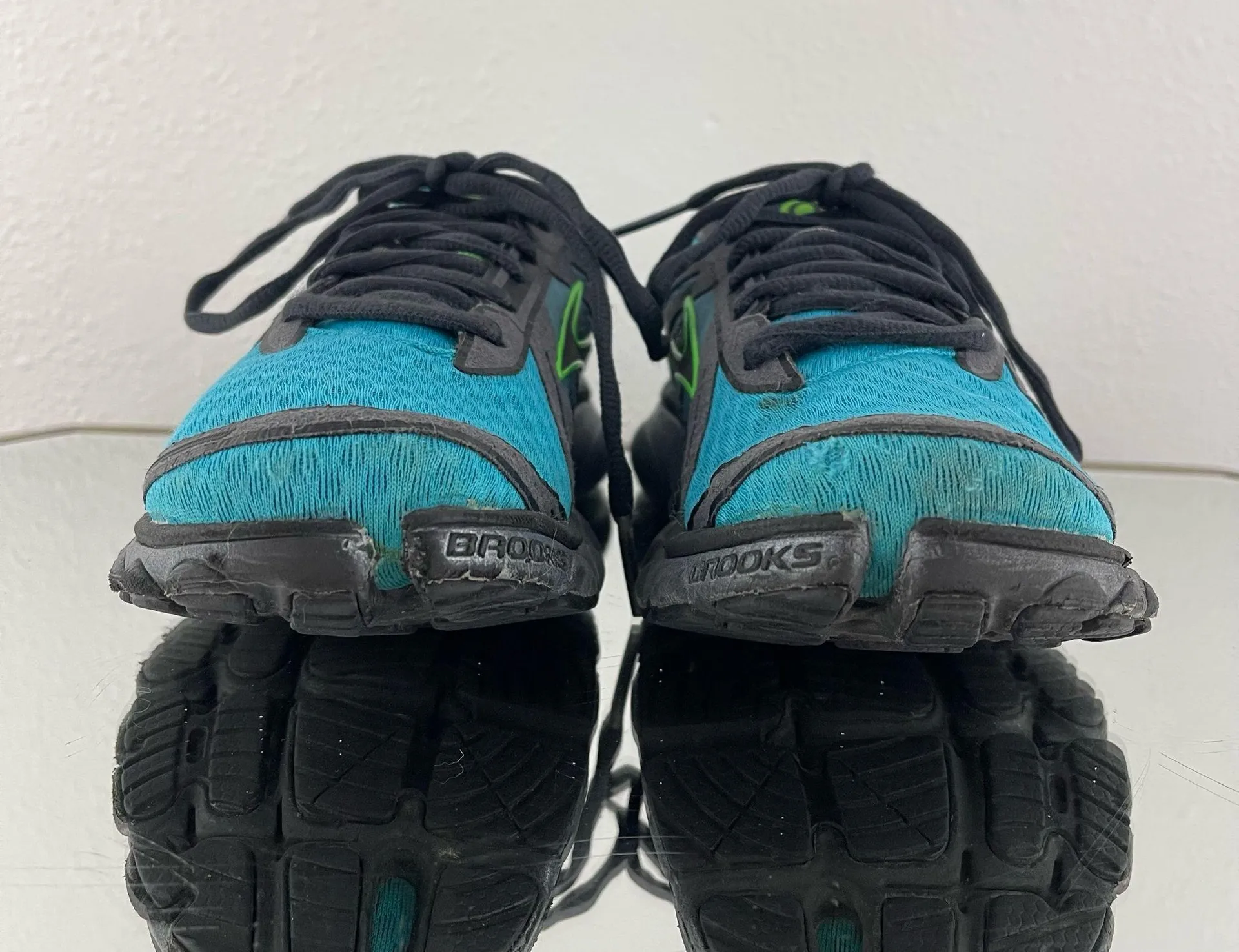 BROOKS Womens Scuba Blue/Anthrac/Brite Green PureCadence Road Running Sneakers - Image 7