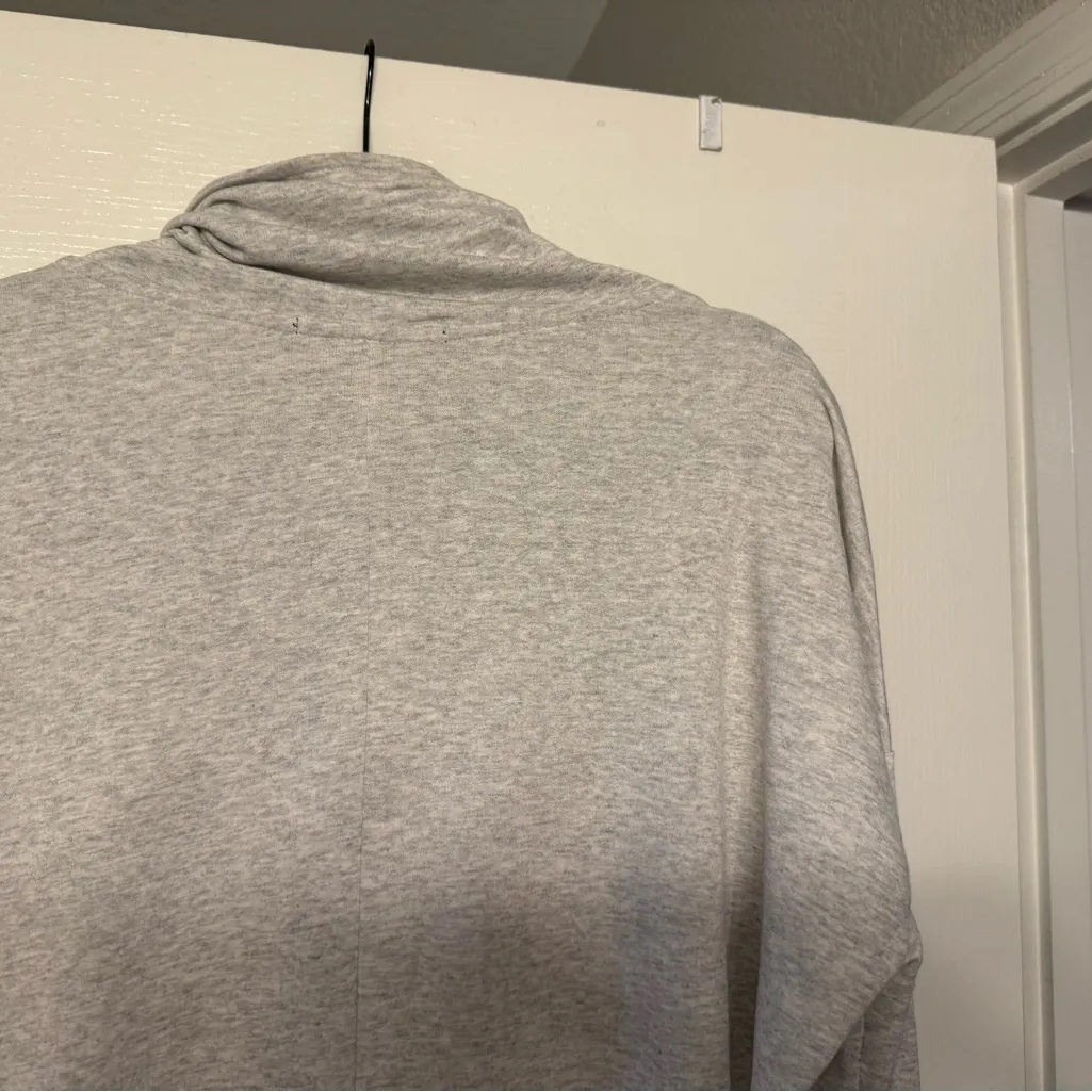 Ink Love & Peace gray cowl neck pullover sweater in heather gray Size XL - Image 13