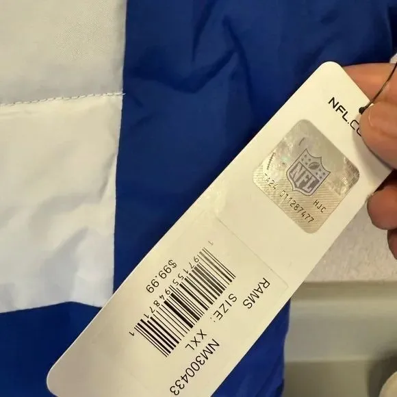 Los Angeles Rams NFL G-III Women's Full-Zip Puffer Vest NWT‎ - Image 5