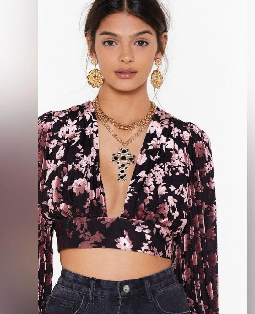 Nasty Gal Collection Grow Business Velvet Floral Crop Top - Image 3