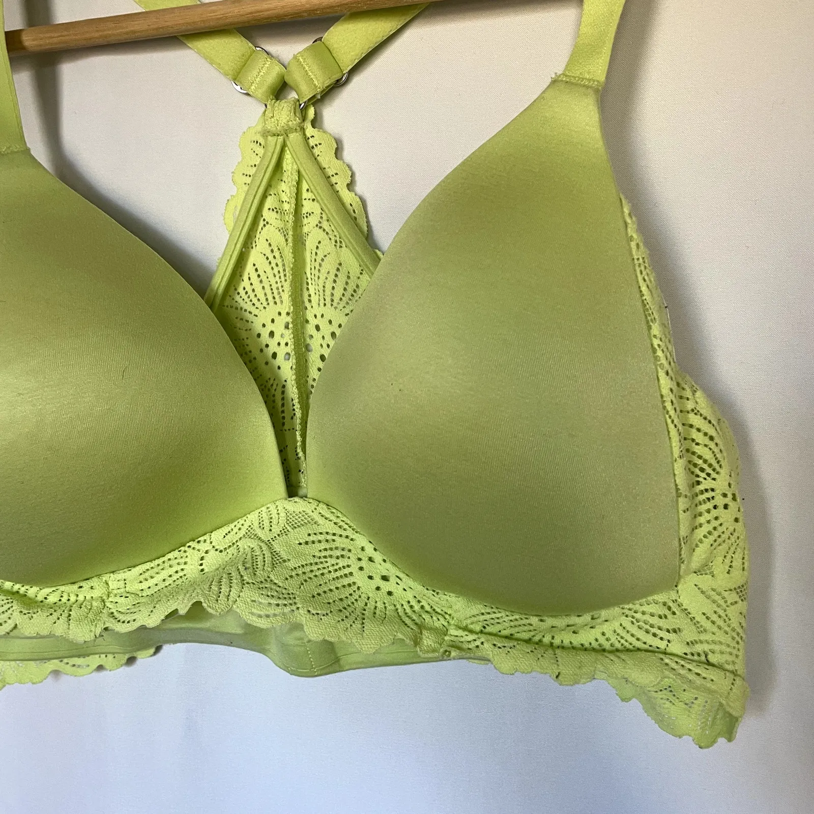 Aerie real sunnie wireless bra halter neck padded lace women's 34B neon green - Image 2