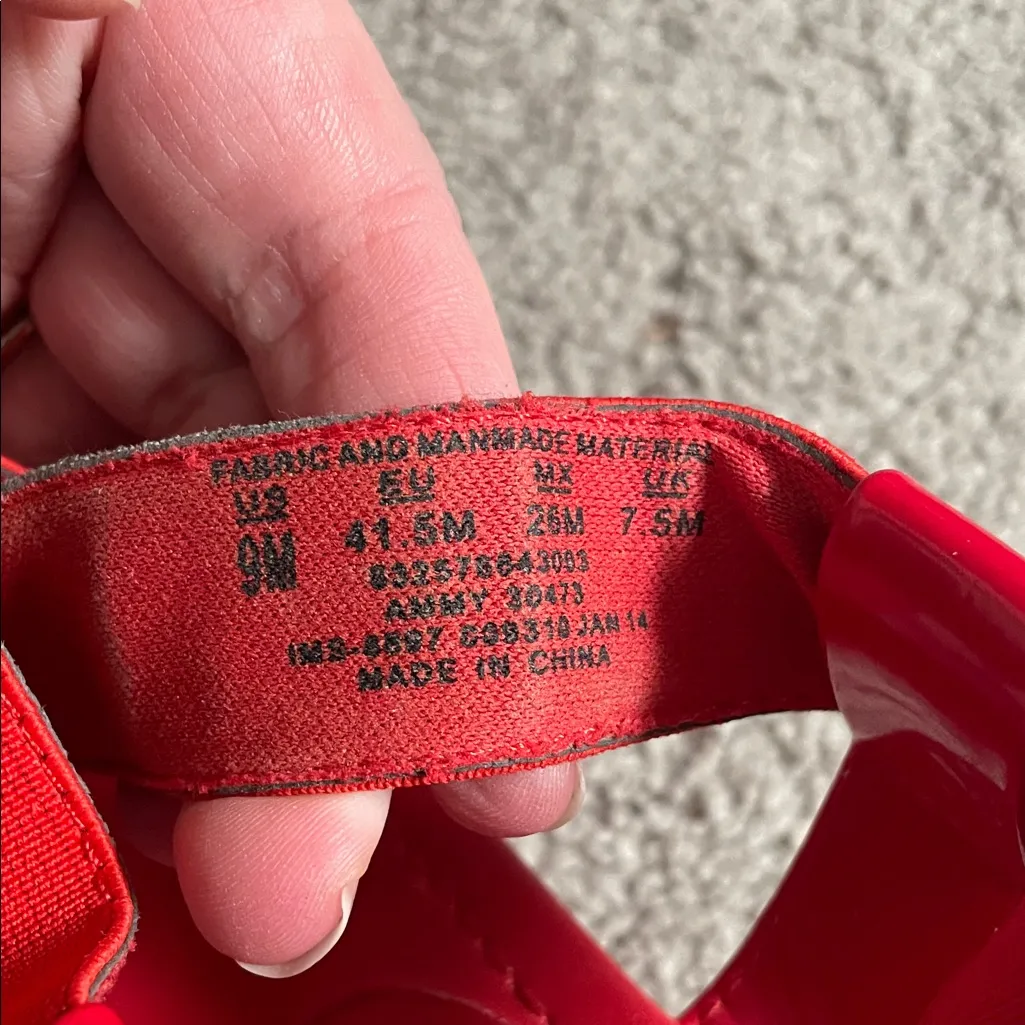 Jaclyn Smith Red Strappy Wedge Sandals Size 9 FAIR CONDITION - Image 10