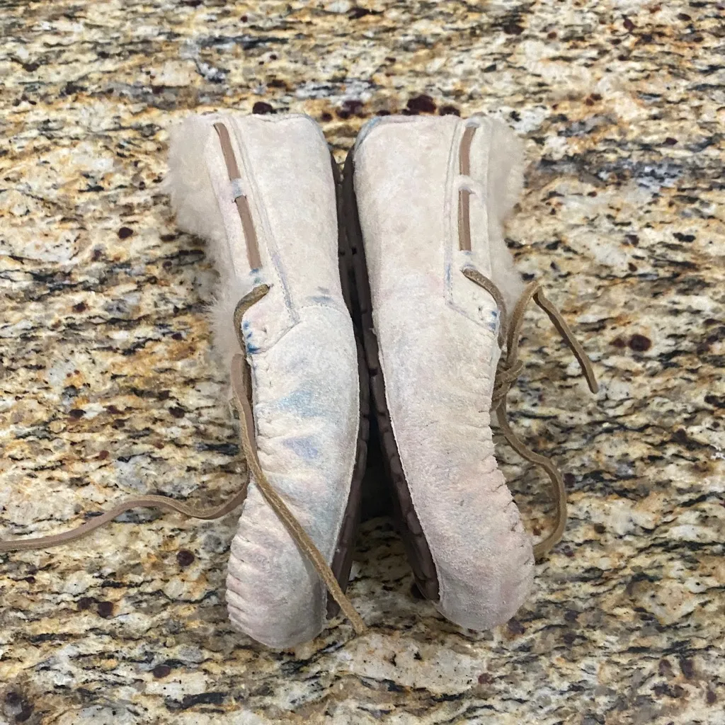 UGG  Women's Soft Beige Moccasins - Image 3