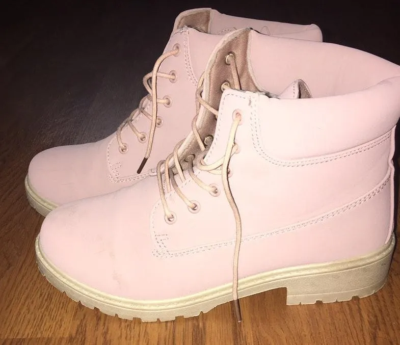 Boots Pink Size 8 - Image 2