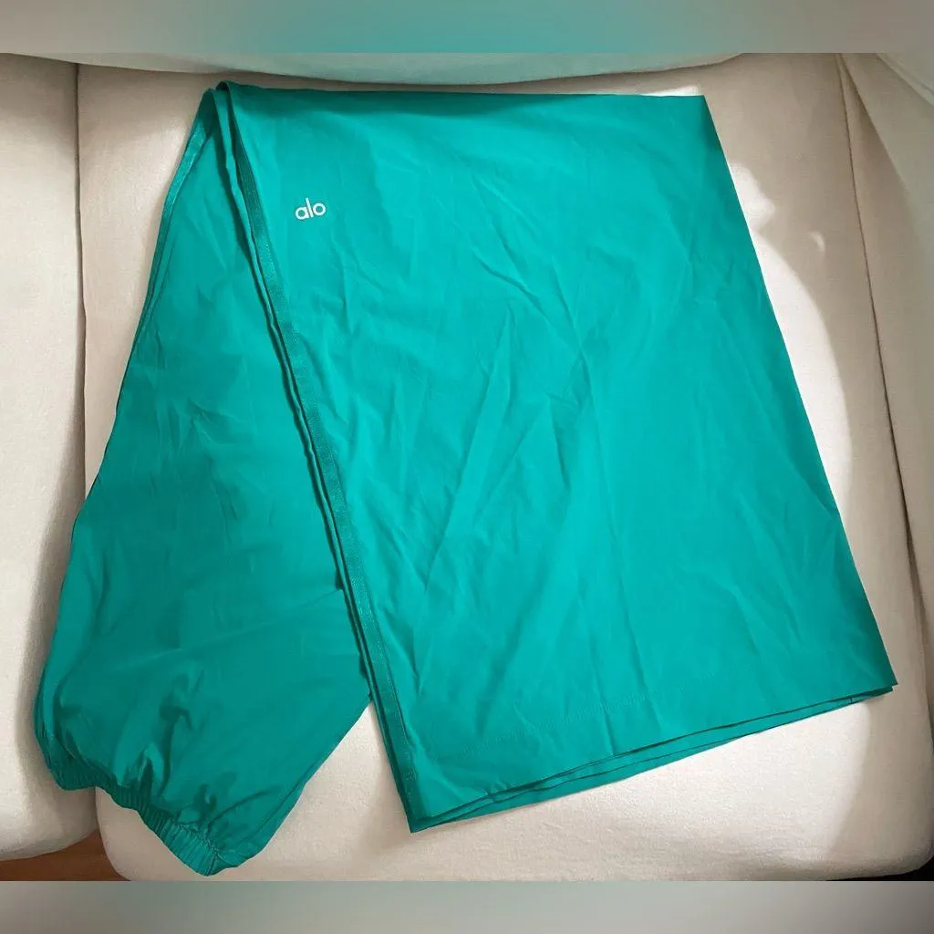 Alo Yoga NWOT Breezy Wide Leg Pants Spruce Green Size XS - Image 14