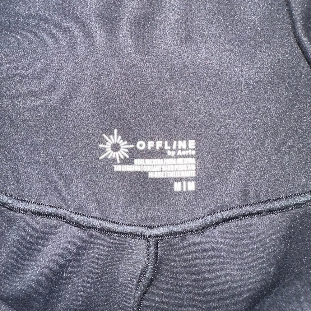 Offline by Aerie Real Me Xtra Black High-Rise Crossover 7/8 Leggings MEDIUM - Image 5