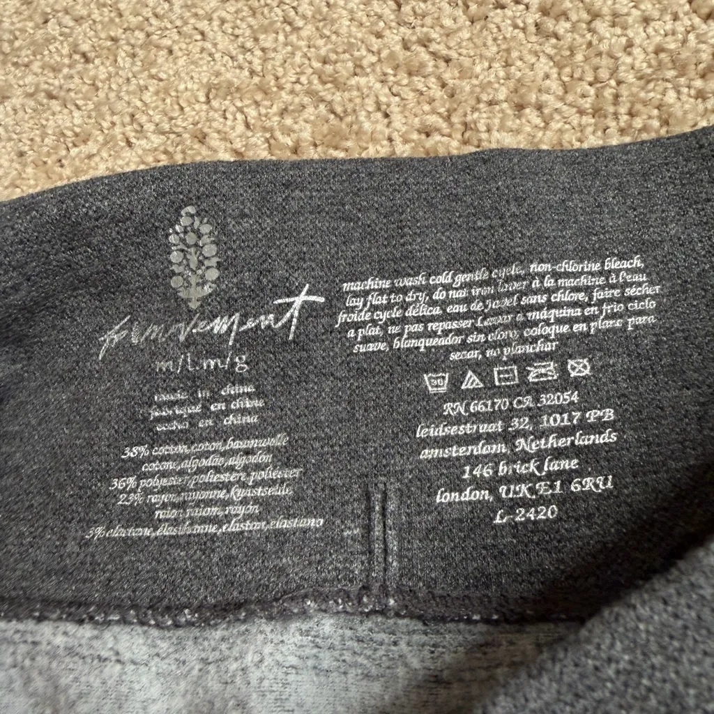 Free People Movement Catch All Fleece Leggings Charcoal Heather NWT Size M/L Gray - Image 6