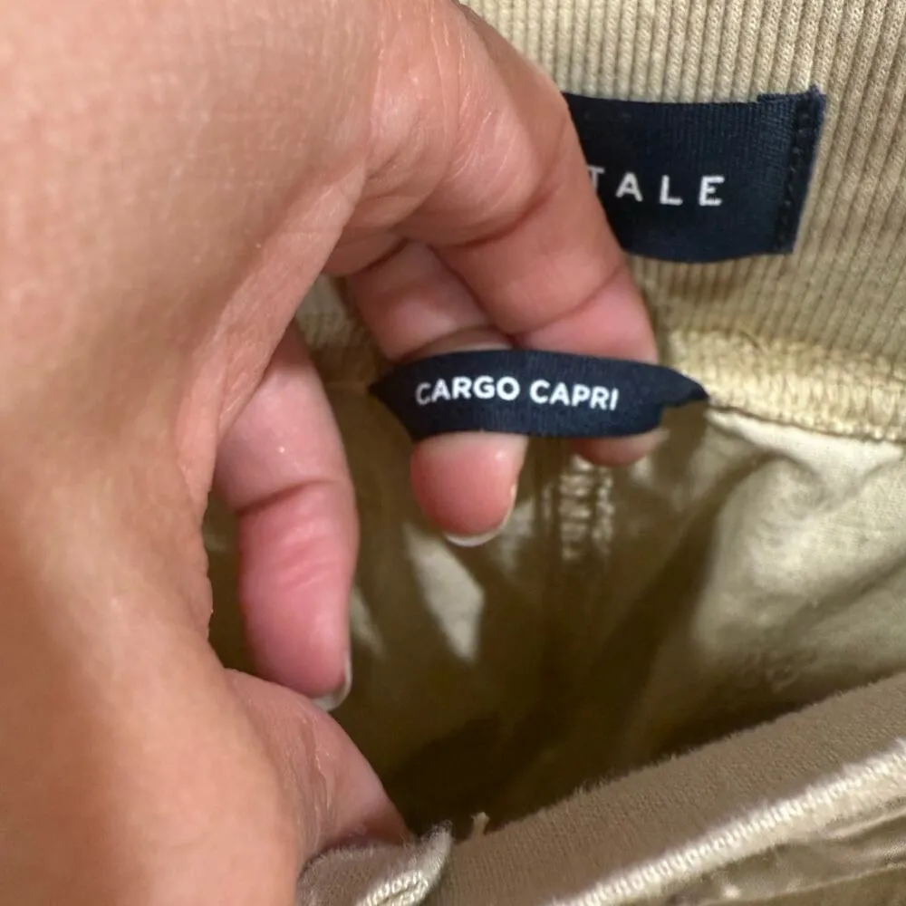 Aeropostale Khaki Cargo Capri Pants Sz M - Image 5