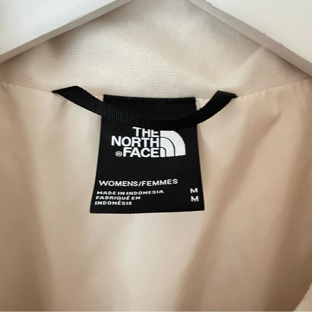 The North Face Monarch Quilted Puffer Jacket in Cream Women’s Medium - Image 3