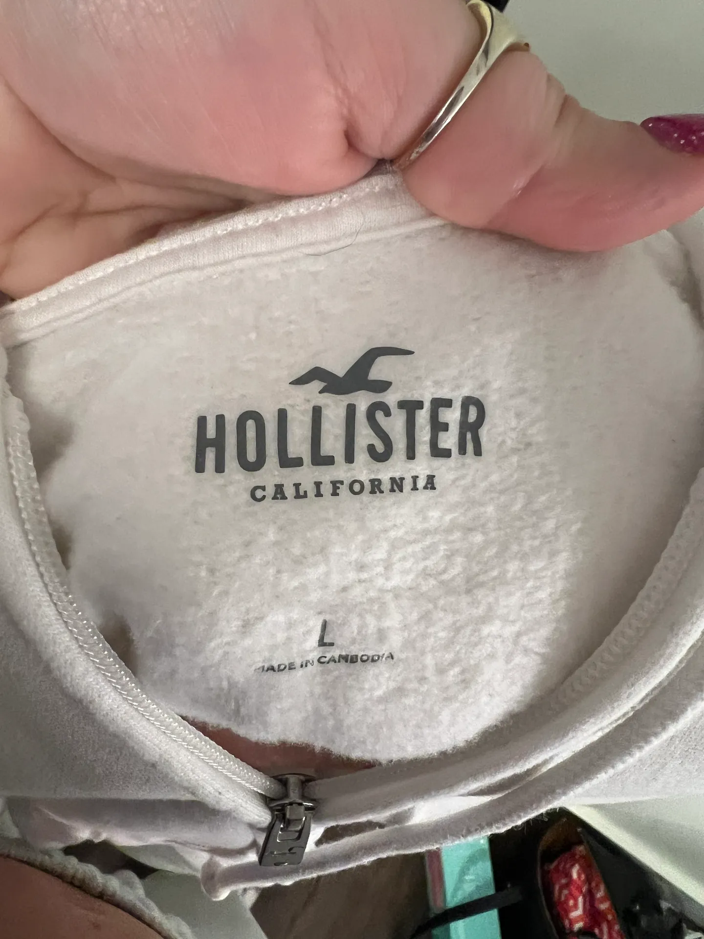 Large White Easy Zip-Up Hoodie - Image 4