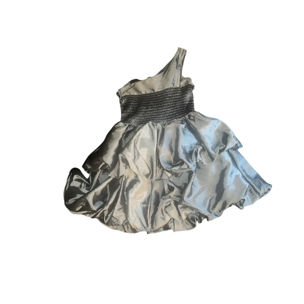 Metallic Silver One-Shoulder Dress. - Image 2