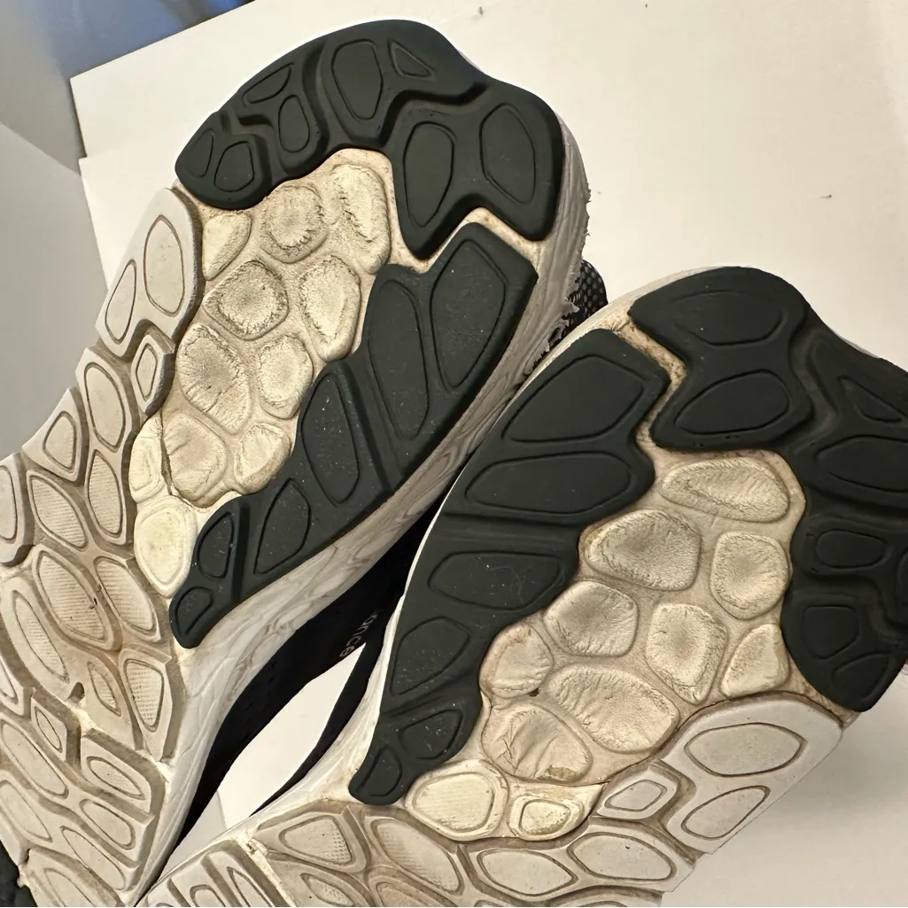 New Balance Fresh Foam 880 v13 Running Shoe Grey Black Women Sz 11 - Image 9