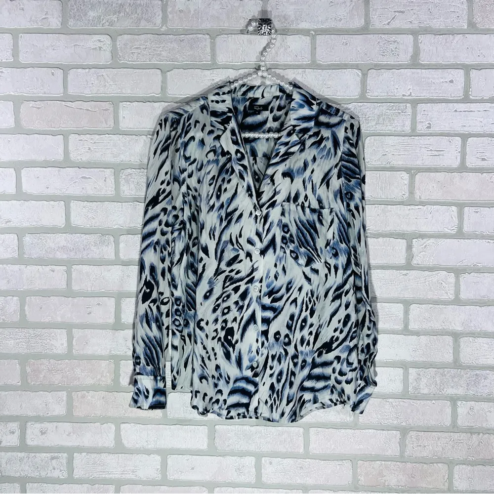 Rails Rebel Ivory Snow Leopard Long Sleeve Button Down Blouse Size S - Image 5