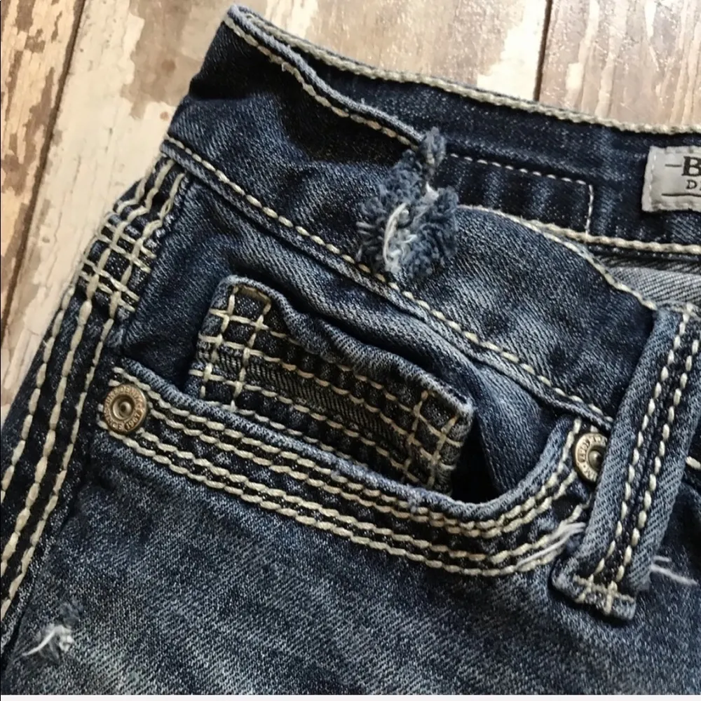 BKE Aiden Straight Distressed Jeans Size 26 Short - Image 6