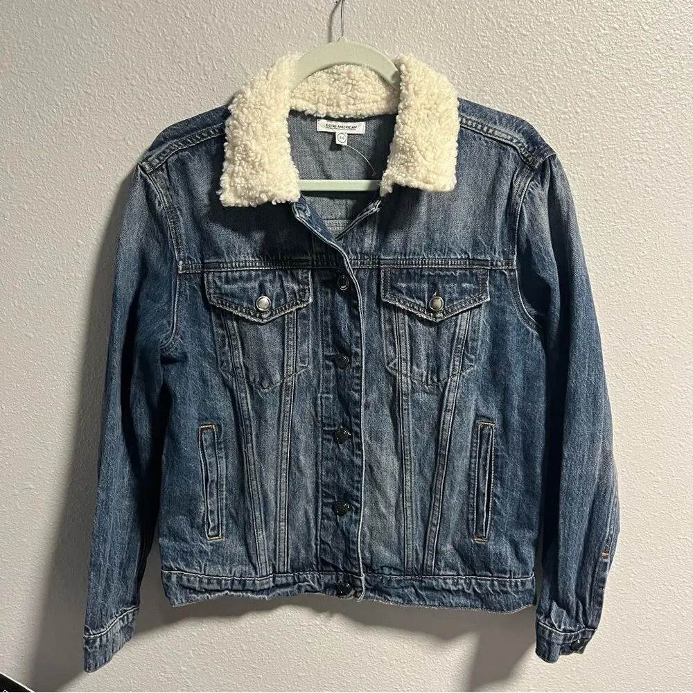 Good American Shearling Collar Denim Trucker Jacket - Image 3
