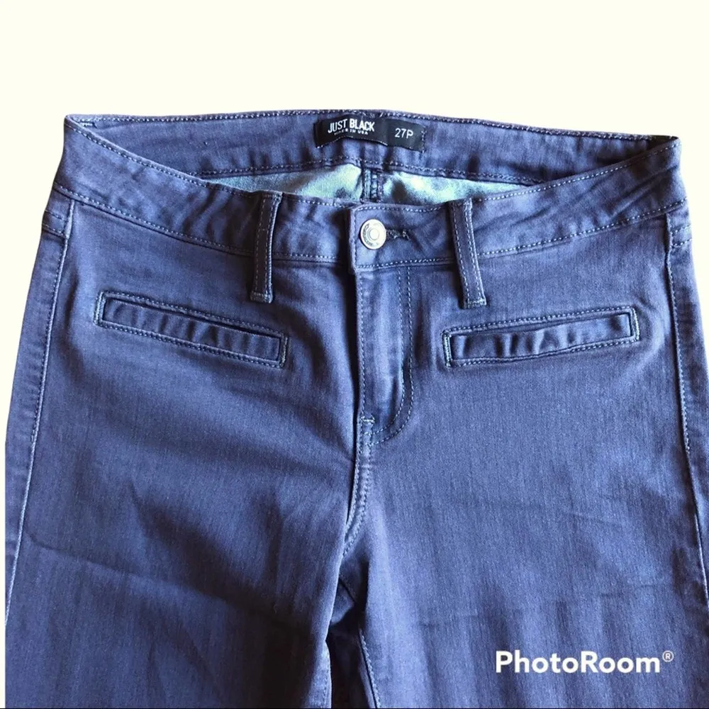 Just Black NWOT-   Purple Joey Skinny Jean- Size 27P - Image 2