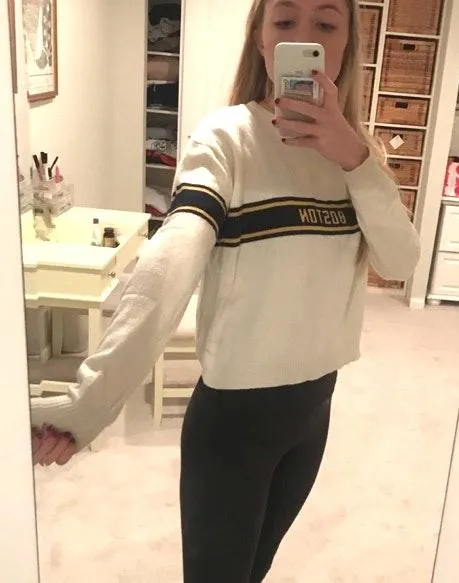 Brandy Melville BRANDY Boston Sweater - Image 3