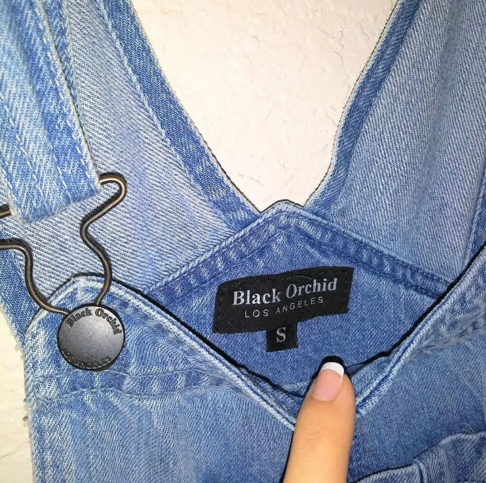 Black Orchid Denim Overall Shorts - Image 4